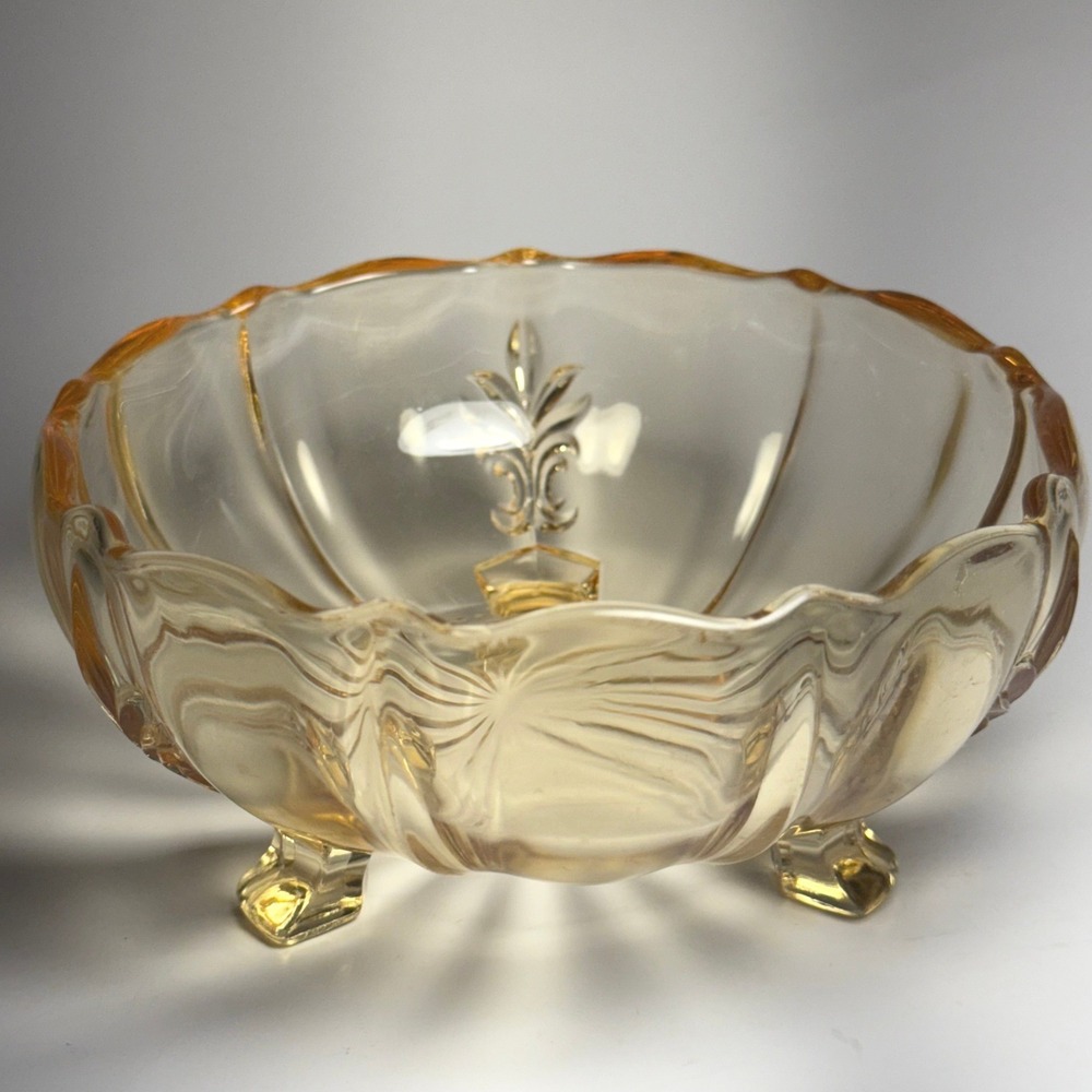 Fostoria Baroque Topaz Glass 3-Toed Footed Cupped Nut‎ Bowl Fleur-de-Lis